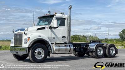 Kenworth T880 Day Cab Truck - Paccar 510HP, 6 Speed Automatic