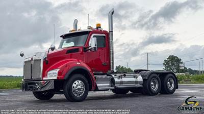Kenworth T880 Day Cab Truck - Paccar 405HP, 18 Speed Manual