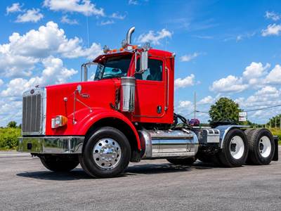 Peterbilt 378 Day Cab Truck - Cummins 475HP, 18 Speed Manual