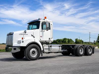 Western Star 4900 Day Cab Truck - Detroit 470HP, 13 Speed Manual