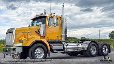 Western Star 4900FA Day Cab Truck - Detroit 560HP, 18 Speed Manual