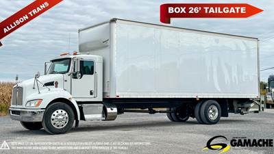 Kenworth T370 26 ft Box Truck - 260HP, 6 Speed Automatic, Roll up Door, Liftgate