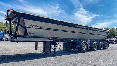 PIT BOSS SERIES 4500 Dump Trailer