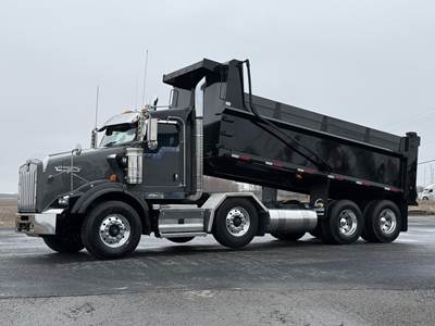 Kenworth T800 Dump Truck - Cummins 450HP, 6 Speed Allison Rds Automatic