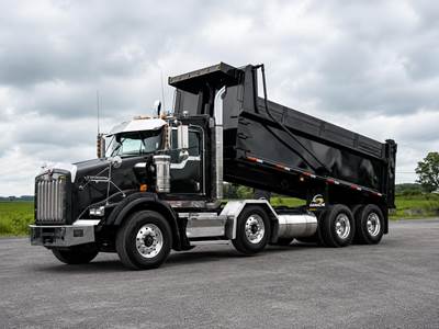 Kenworth T800 Tri Axle Dump Truck - Cummins 450HP, 6 Speed Allison Rds Automatic