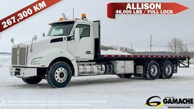 Kenworth T880 Tandem Axle Flatbed Truck - 455HP, 6 Speed Automatic