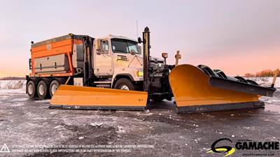 Western Star 4700 Tri Axle Plow / Spreader Truck - Detroit, 380HP, 10 Speed Ultrashift Amt
