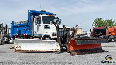 Western Star 4700 Plow / Spreader Truck - Cummins, 345HP, 6 Speed Automatic