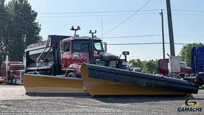 Western Star 4700 Tandem Axle Plow / Spreader Truck - Detroit, 450HP, 18 Speed Manual