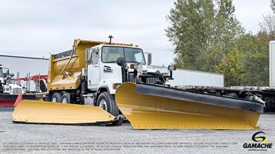 Western Star 4700 Tandem Axle Plow / Spreader Truck - Cummins, 370HP, 6 Speed Allison Rds Automatic