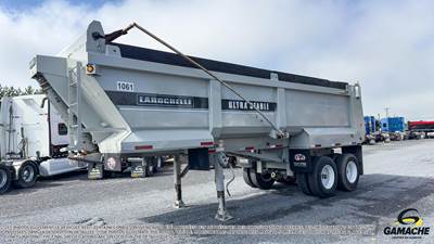 J M CHANTAL PT24-3E-L Roll Off Trailer