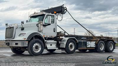 International HX Roll Off Truck - Cummins, 525HP