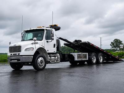 Freightliner M2 106 Tandem Axle Rollback Tow Truck - Detroit, 350HP, 6 Speed Allison Rds Automatic