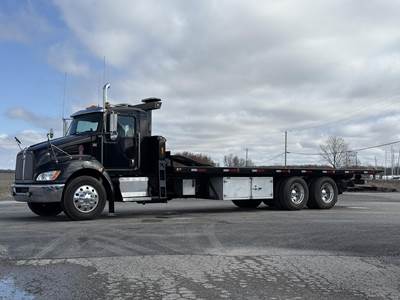 Kenworth T370 Tandem Axle Rollback Tow Truck - Paccar, 300HP, 6 Speed Automatic