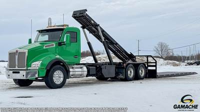 Kenworth T880 Tandem Axle Rollback Tow Truck - Paccar, 430HP, 18 Speed Ultrashift Amt