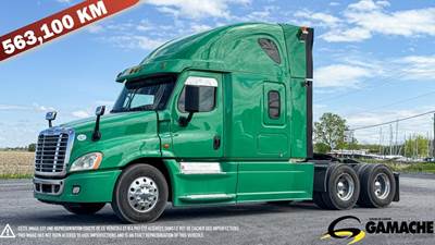 Freightliner Cascadia 125 Sleeper Semi Truck - 62" Raised Roof Sleeper, Detroit 505HP, 13 Speed Manual