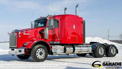 Kenworth T800 Sleeper Semi Truck - 60" Mid Roof Sleeper, Cummins 565HP, 18 Speed Manual