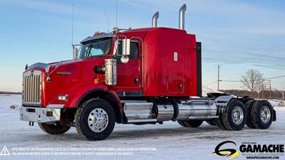 Kenworth T800 Sleeper Semi Truck - 60" Mid Roof Sleeper, Cummins 565HP, 18 Speed Manual