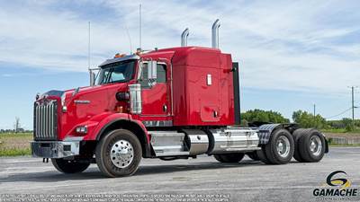 Kenworth T800 Sleeper Semi Truck - 60" Mid Roof Sleeper, Cummins 565HP, 18 Speed Manual