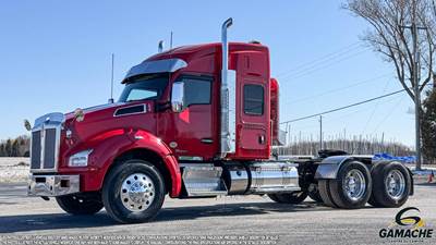 Kenworth T880 Sleeper Semi Truck - Cummins 565HP, 18 Speed Manual
