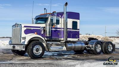 Kenworth W900 Sleeper Semi Truck - 60" Mid Roof Sleeper, Cummins 565HP, 18 Speed Manual