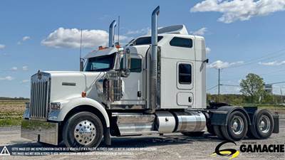 Kenworth W900B Sleeper Semi Truck - 66" Mid Roof Sleeper, Paccar 500HP, 18 Speed Manual