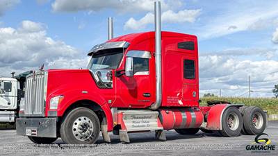 Kenworth W990 Sleeper Semi Truck - Cummins 450HP, 18 Speed Manual