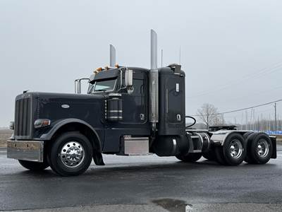 Peterbilt 389 Sleeper Semi Truck - Paccar 510HP, 18 Speed Manual