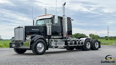 Western Star 4900EX Sleeper Semi Truck - Flat Top Sleeper, Cummins 565HP, 18 Speed Manual