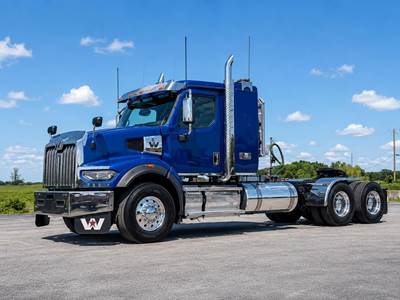 Western Star 49X Sleeper Semi Truck - Detroit 560HP, 18 Speed Manual