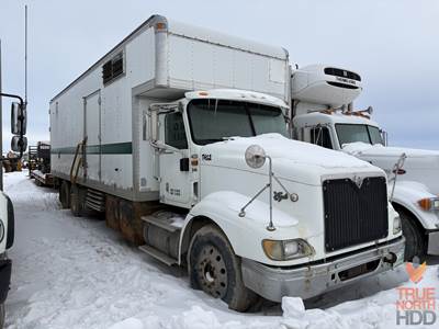 2005 International 9400i Mud Truck