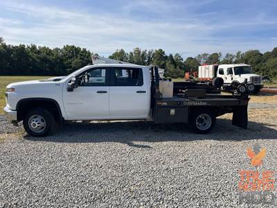 2020 Chevrolet Silverado 3500HD Crew Cab Flatbed Truck