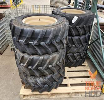 TRACTION MASTER 29X12.5-15 NHS Tire & Rim