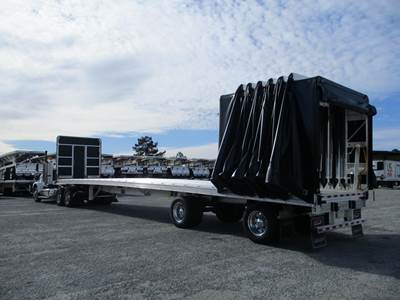 Reitnouer CK90 W/ EAGLE SLIDING TARP Curtain Side Trailer