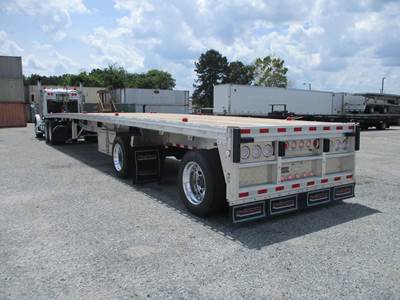 Reitnouer MaxMiser 48x102 Aluminum Flatbed Trailer - Air Ride, Fixed Spread Axle