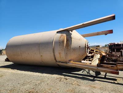 AGGREGATE SILO – 12’ diameter x 38½’ tall welded Silo