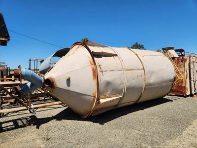 AGGREGATE SILO – 9’ diameter x 25’ tall bolted construction silo