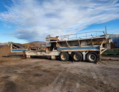 TRI-AXLE CRUSHER TRAILER with Two Onboard Conveyors