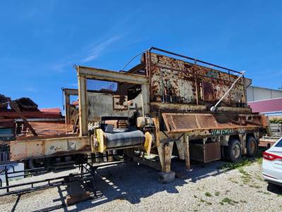 1999 JCI 6’ wide x 20’ long, 3 Deck Horizontal Portable Screening Plant