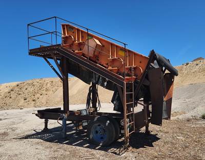 KOLBERG 6’ wide x 12’ long Two Deck Incline Pit Portable Vibrating Screen