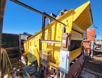 2016 WEIR-TRIO 6’ x 16’ Three Deck Incline Vibrating Screen