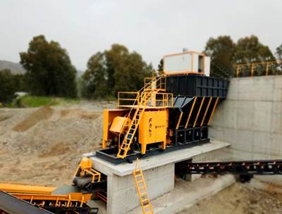 2025 FABO Vibrating Feeder Bunkers Feeder