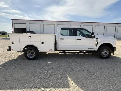 Ford F-350 Single Axle Cab & Chassis Truck - 500HP, Automatic