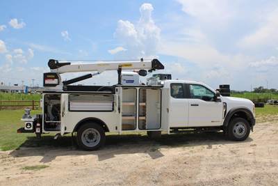 Ford F-550 Single Axle Cab & Chassis Truck - 500HP, Automatic