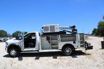 RAM 5500 Mechanic / Service Truck - Cummins, 360HP, Automatic