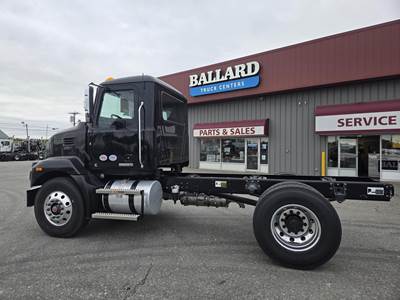 Mack MD7 Cab & Chassis Truck - 325HP, 6 Speed Allison Rds Automatic