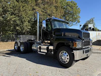 Mack Pinnacle 64T Day Cab Truck - MP8 505HP, 13 Speed Mdrive Hd Automatic