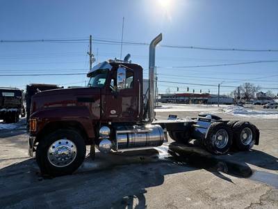 Mack Pinnacle 64T Day Cab Truck - MP13 505HP