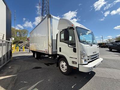 Isuzu NRR 20 ft Box Truck - 350HP, Roll up Door, Liftgate