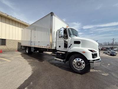 Mack MD6 Box Truck - 300HP, 6 Speed Allison Rds Automatic, Liftgate